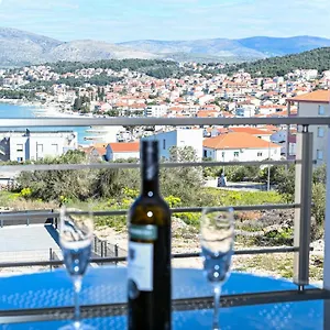 Luxury With Swimming Pool Ana Trogir